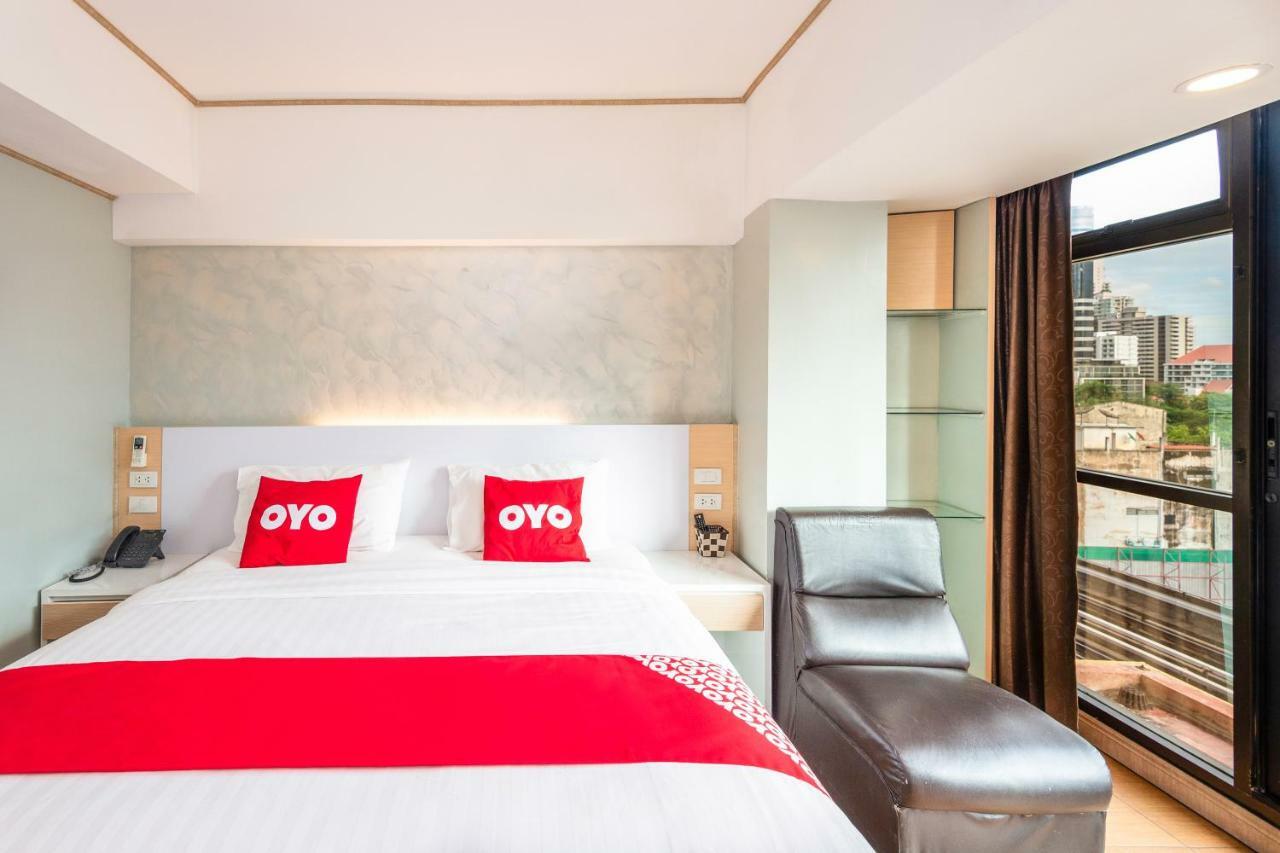 Oyo 298 El Majestic Hotel Bangkok Buitenkant foto