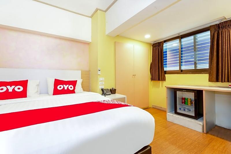 Oyo 298 El Majestic Hotel Bangkok Buitenkant foto